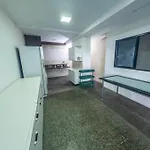 Quarto no bairro Meireles à 50m da Beira-Mar