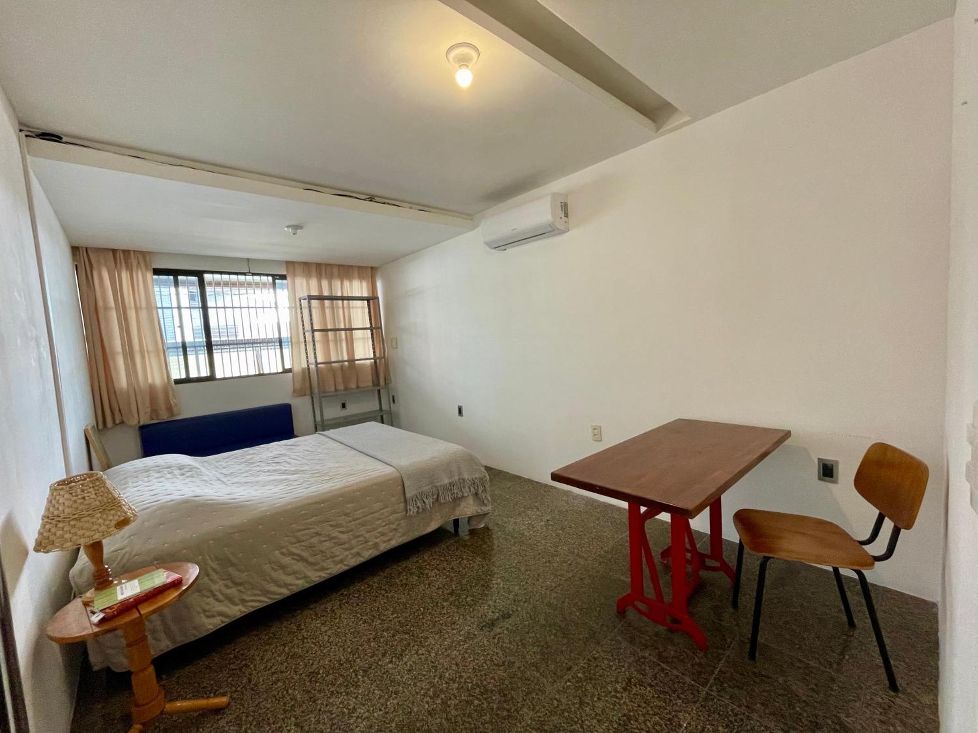 No Bairro Meireles à 50m Da Beira-mar * Fortaleza (Ceara)